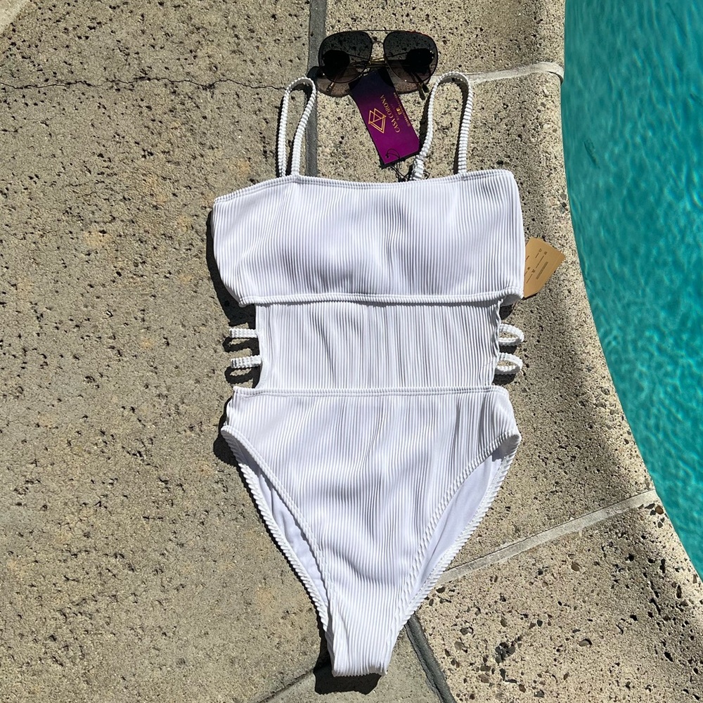 New bathing suit 🩱 medium size